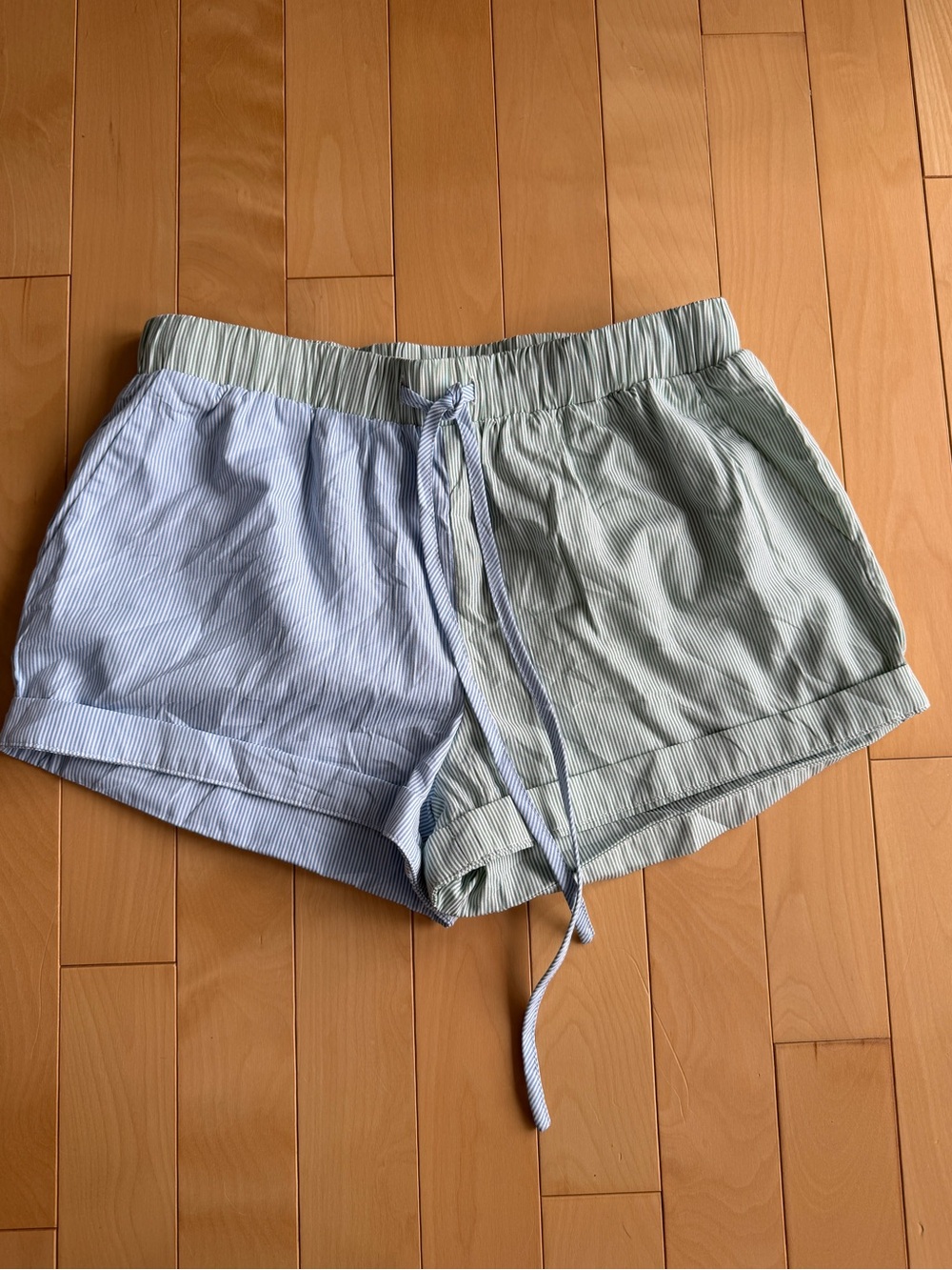 Superdown (revolve) striped shorts size XS blue & green